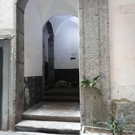 בית הארחה San Gaetano Bed נאפולי